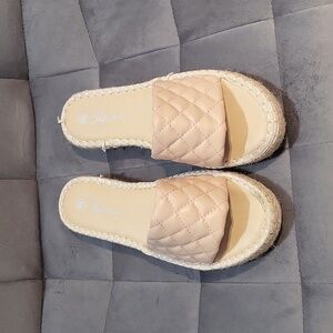 Shoe Land Narina Women's Open Toe Espadrille Slides Casual Quilted SIZE 6.5